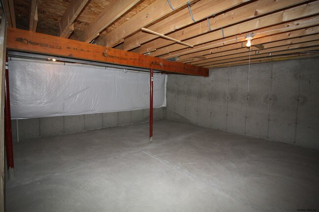 Building Photo - 8 Garden Terrace