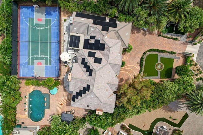 Building Photo - 7001 Alamitos Cir