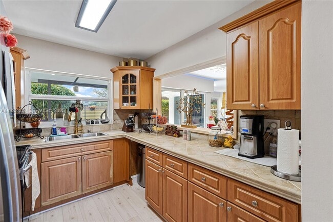 Building Photo - 10310 NW 5th Terrace