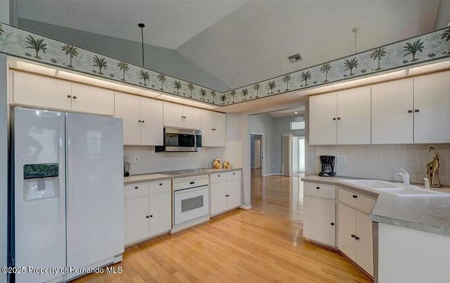 Building Photo - 9178 Rhett Ln