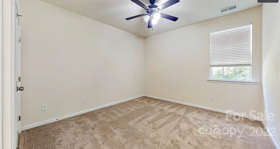 Building Photo - 10323 Rutledge Ridge Dr NW