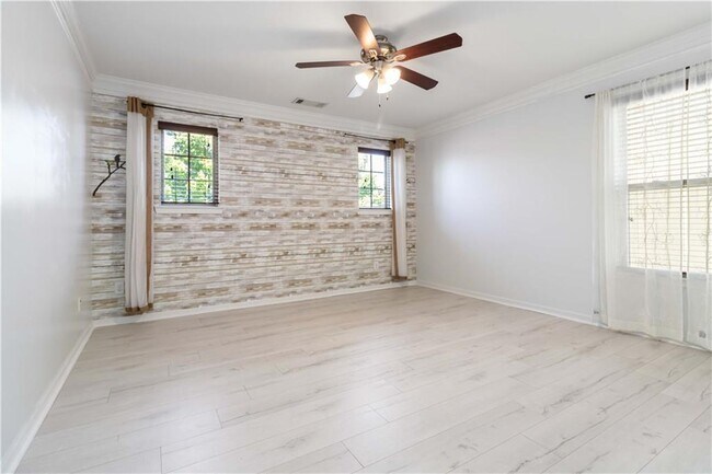 Building Photo - 6940 Rocking Horse Ln