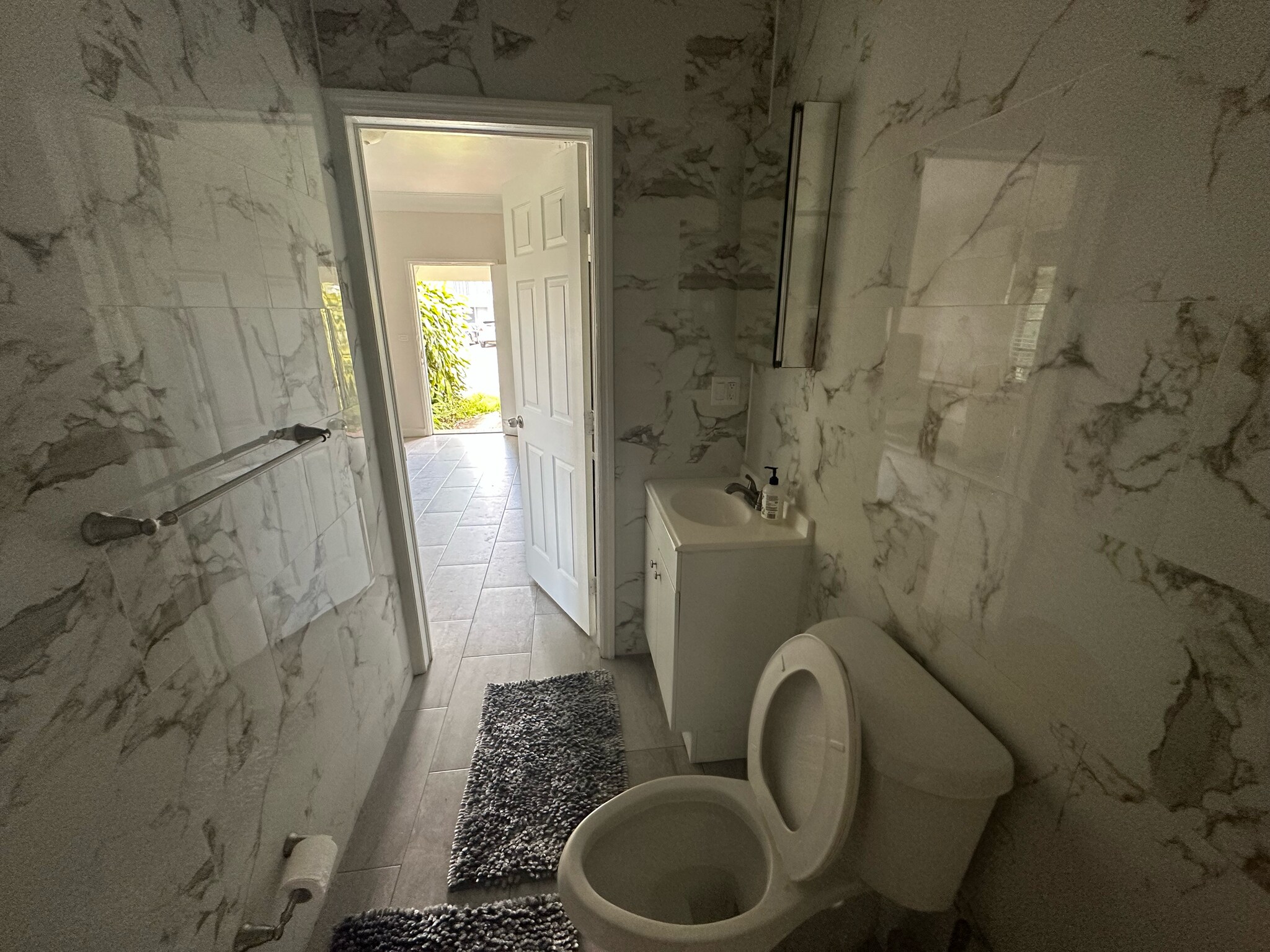 Bathroom 2 - 934 SW 8th Ct