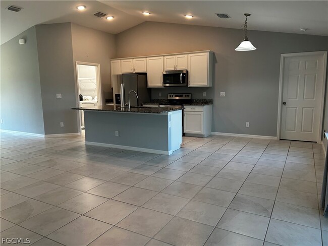 Building Photo - 1011 NW 22nd Terrace