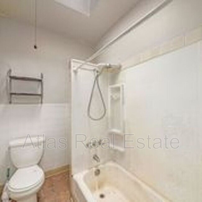 Building Photo - 3057 W 38th Ave