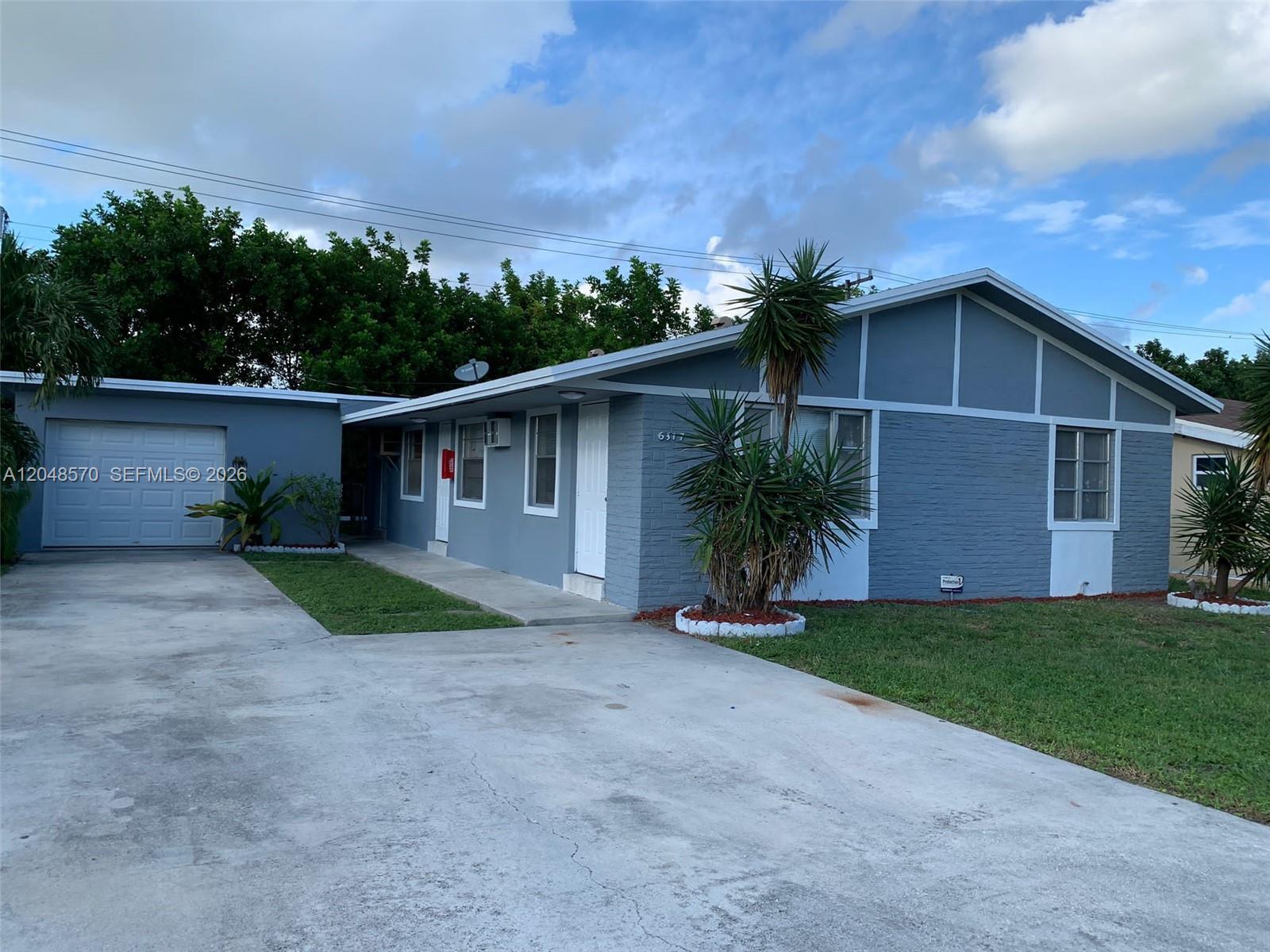 Building Photo - 6317 SW 18th St