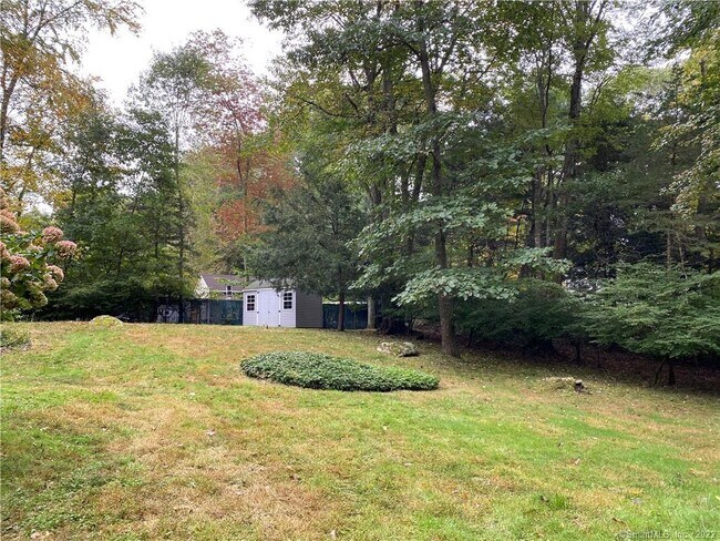 Building Photo - 65 Cherry Ln
