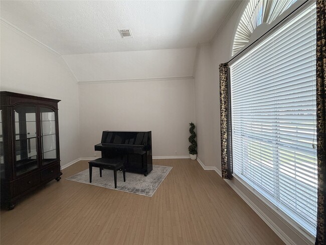 Building Photo - 3822 Shady Harbor Dr