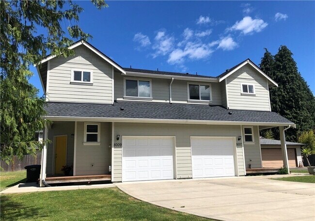 Building Photo - Private Detached 1-Bedroom Home – Modern Updates in Prime University Place Location