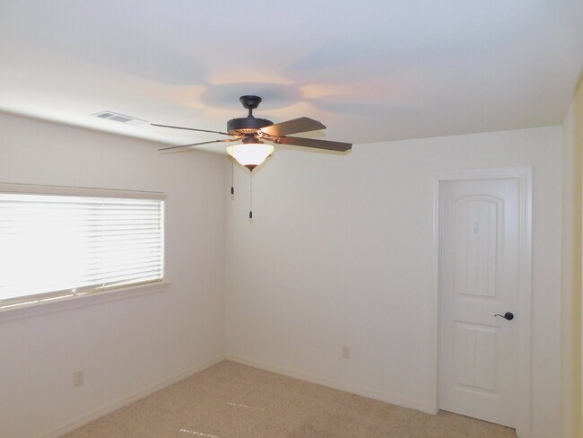 Building Photo - Gorgeous! Near Washington Regional and the Bike Trail! To schedule your own showing, 479-341-6744.