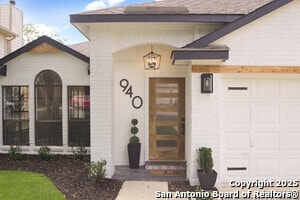 Building Photo - 940 Hedgestone Dr