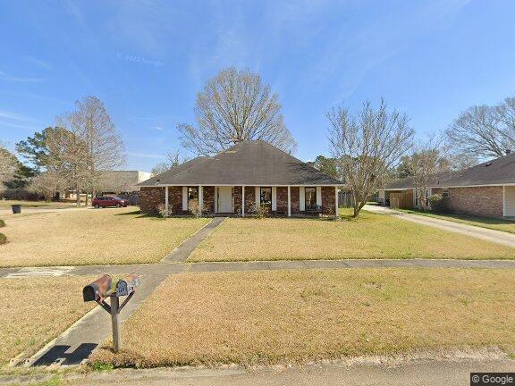 Building Photo - 2011 Aspenwood Dr