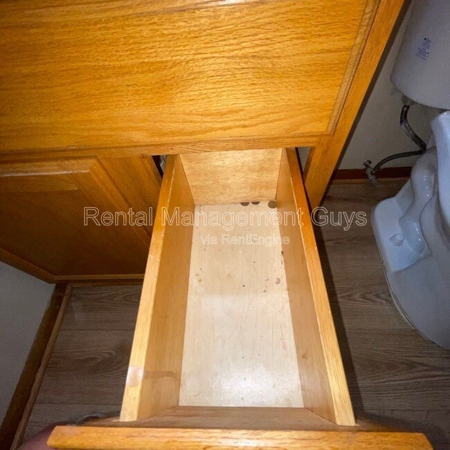 Building Photo - 3319 Longfellow Ave