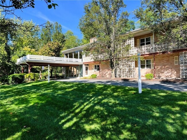 Primary Photo - 2033 Mendon Rd