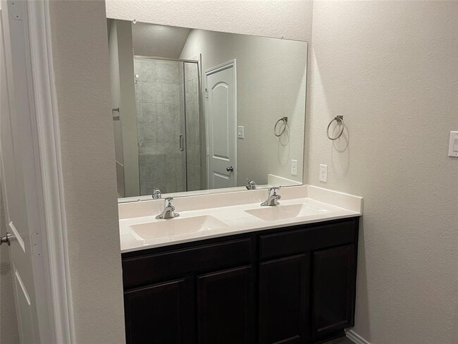 Building Photo - 13872 Rock Island Trl