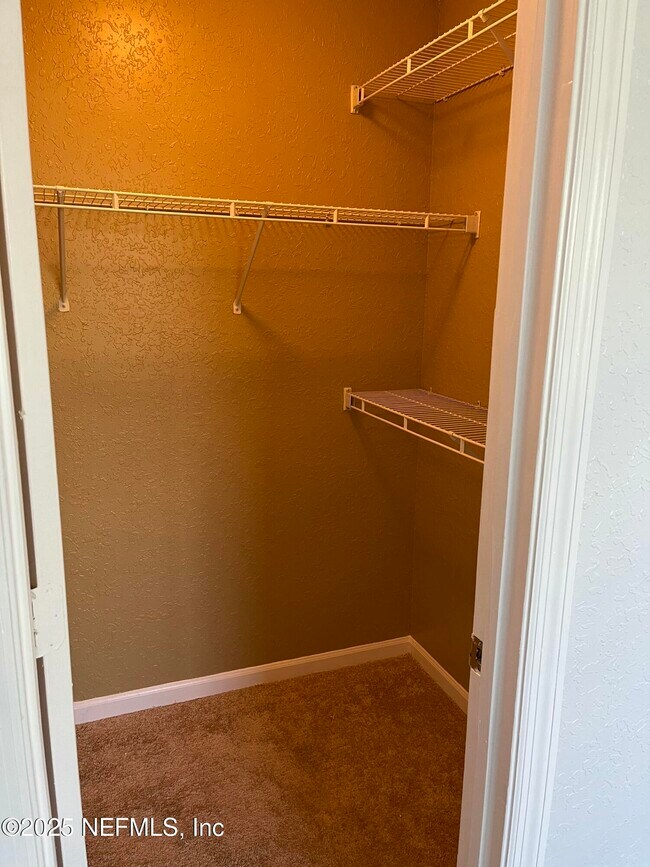 Building Photo - 425 Timberwalk Ct