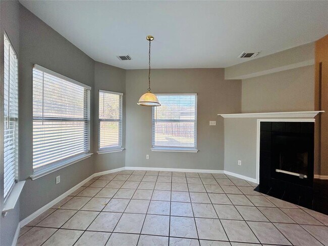 Building Photo - 12544 Wethersby Way