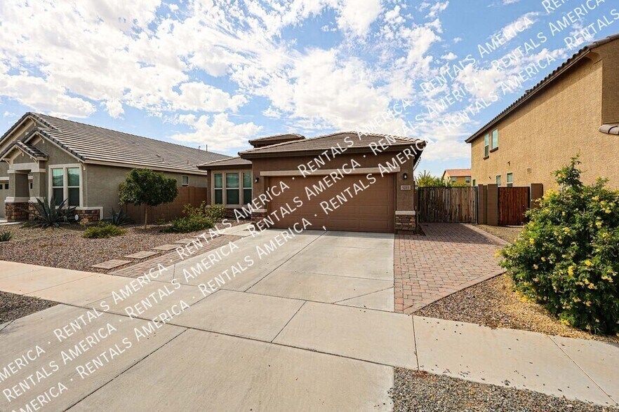 Building Photo - 5211 W Leodra Ln