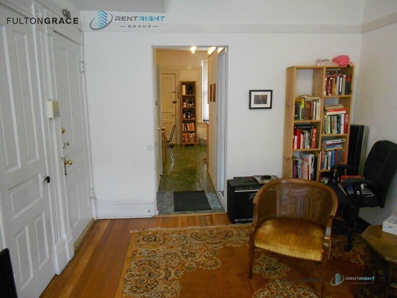 Building Photo - 1311 N Bosworth Ave
