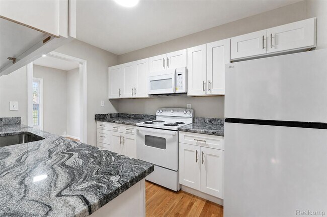 Building Photo - 5712 Drexel St