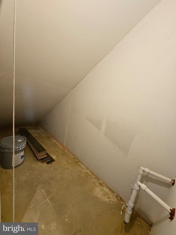 Building Photo - 23 Nelsons Wy