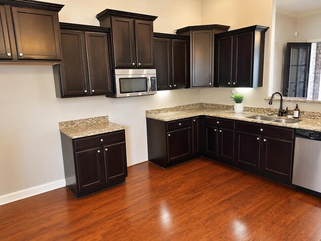 Building Photo - 1398 Sawmill Creek Ln