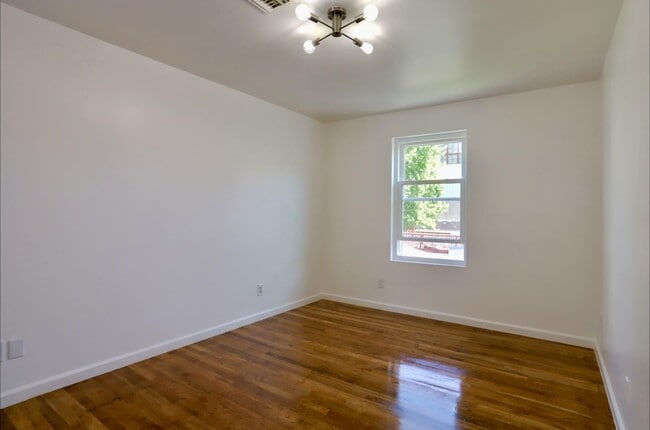 Building Photo - 6207 Newkirk Ave