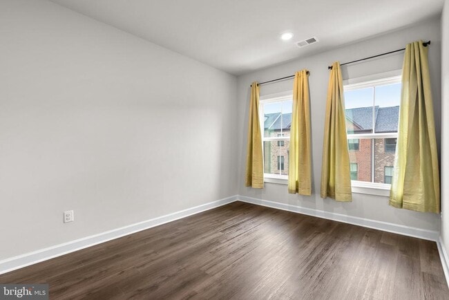 Building Photo - 9271 Wood Violet Ct