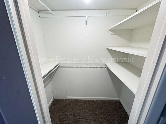 Building Photo - 14091 E Tufts Dr