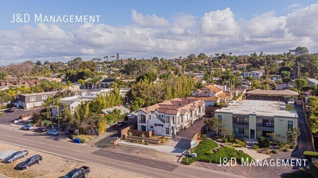 Building Photo - 1371 N Vulcan Ave