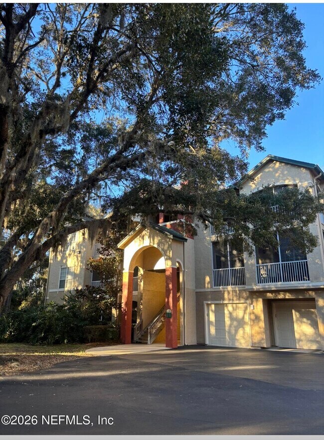 Building Photo - 120 Veracruz Dr