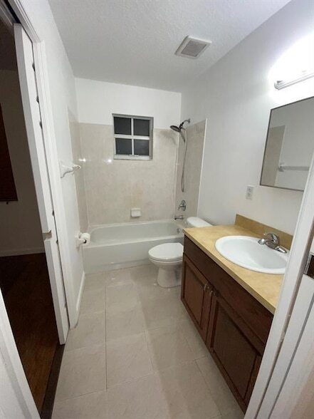 Building Photo - 4119 Ponza Pl