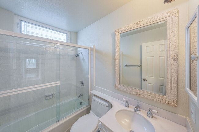 Building Photo - Single-story living with incredible panoramic sunset, mountain, and city light views