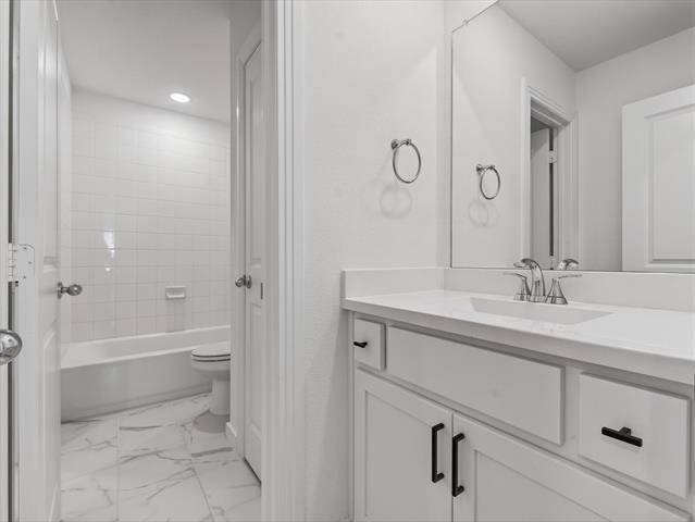Building Photo - 422 Firecrest Ln