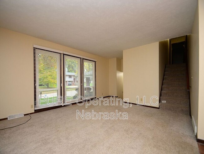 Building Photo - 5723 S 152nd Ave Cir