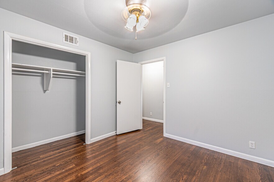 Building Photo - 1828 Baxley Dr