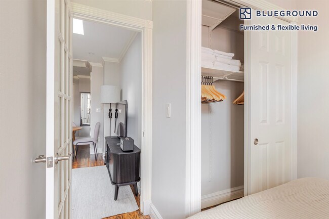 Building Photo - 234 E 14th St