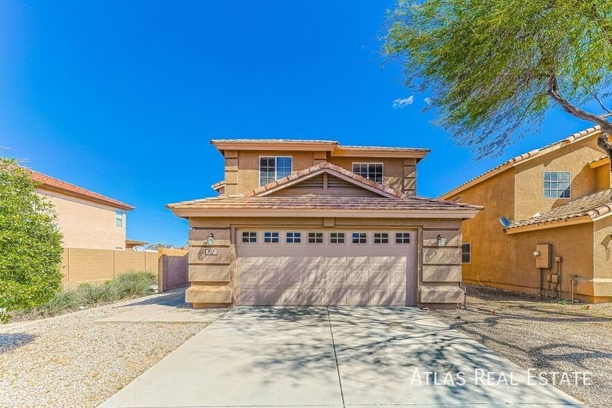 Building Photo - 912 E Mayfield Cir