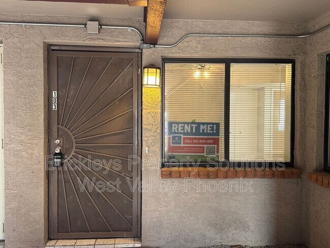 Building Photo - 17 E Ruth Ave