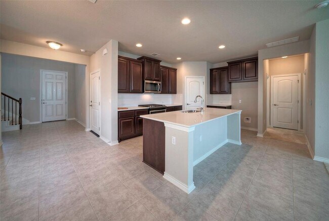 Building Photo - 14111 McCoy Lp