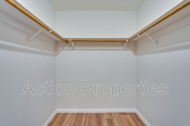 Building Photo - 1664 Merriton Ct