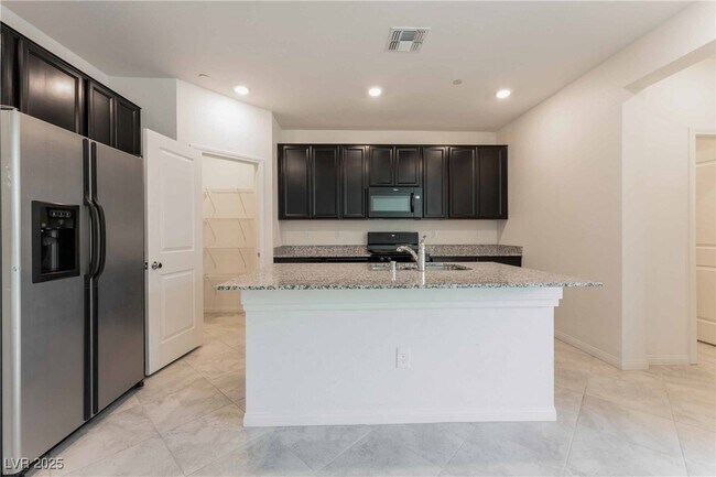 Building Photo - 2824 Mozia Ct
