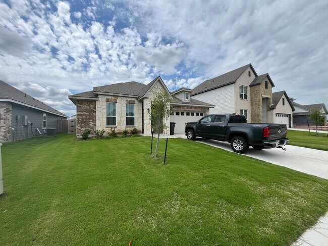 Building Photo - Brand New 2024 Stylecraft Home | 3 Bed | 2...