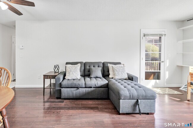 Building Photo - 2980 Madison Ave