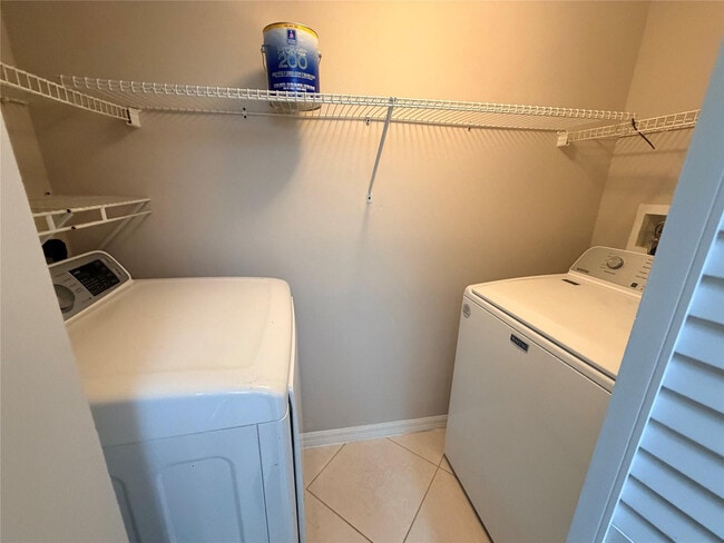 Building Photo - 5025 Wiles Rd