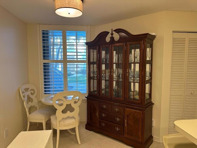 Building Photo - 602 Mainsail Cir