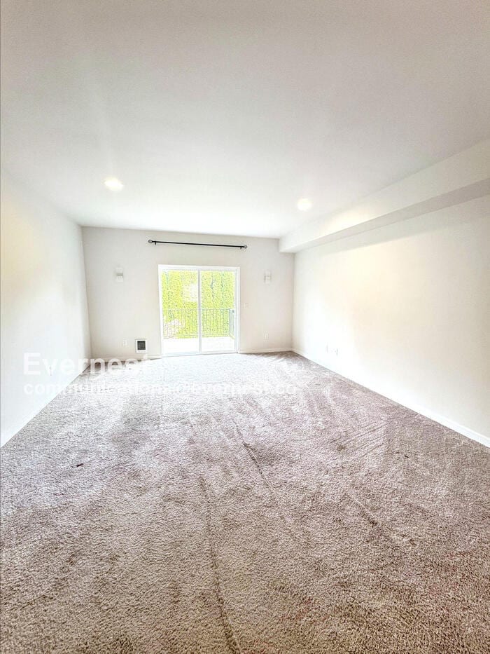 Building Photo - 19403 7th Ave W