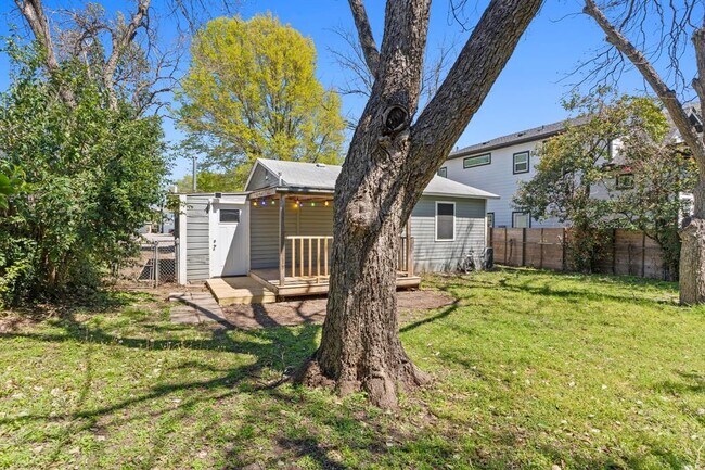 Building Photo - 1709 Patton Ln