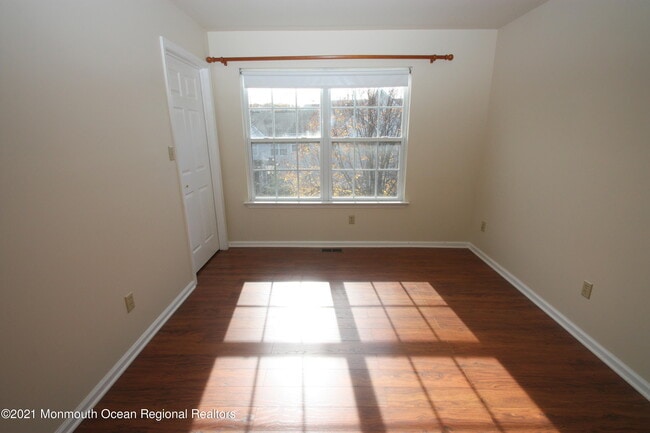 Building Photo - 86 Banyan Blvd