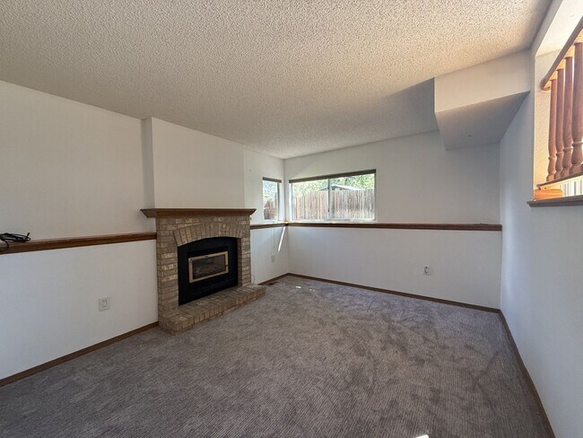 Building Photo - 3969 Hilary Ct